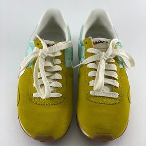 Nike Pre Montreal Racer Vintage Women